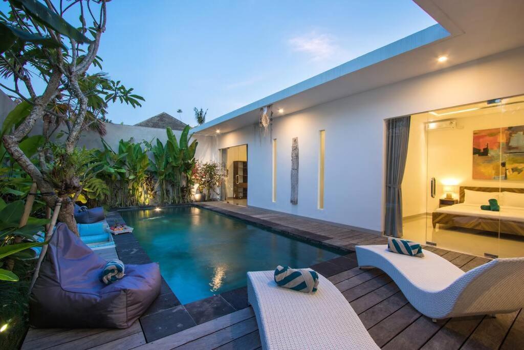 Modern 2 Bedroom Villa Seminyak Center. Exterior photo