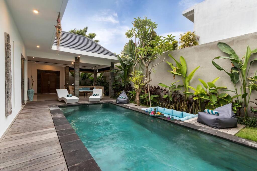 Modern 2 Bedroom Villa Seminyak Center. Exterior photo